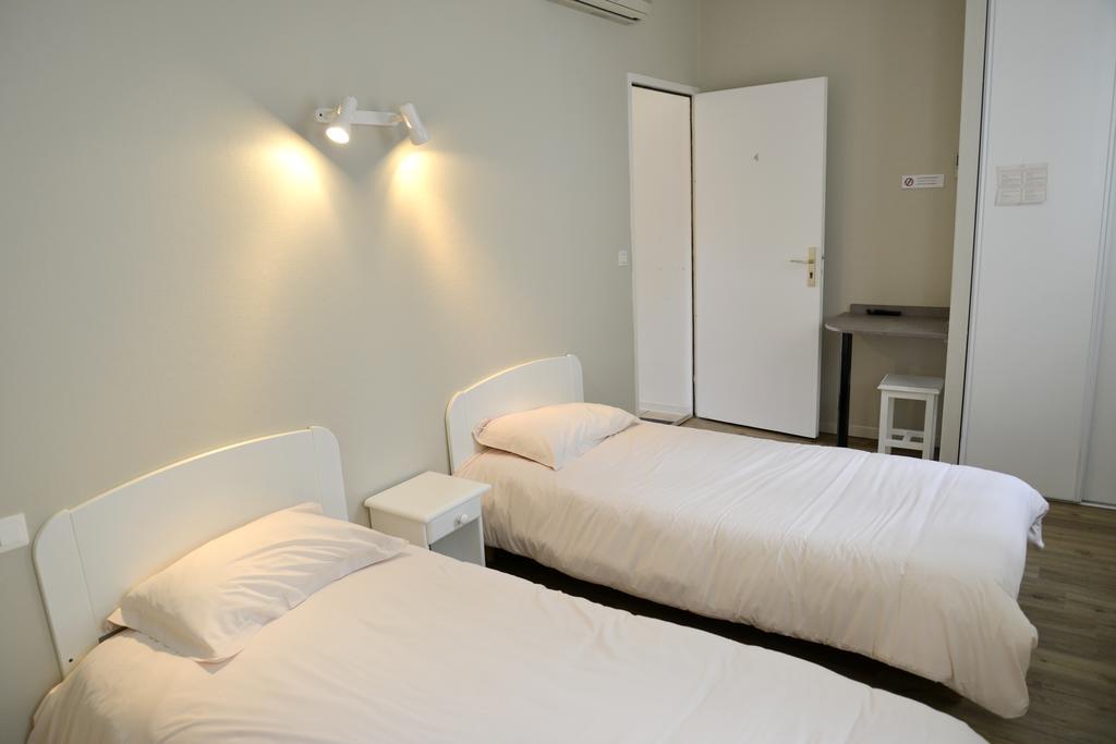 Hotel Des Arceaux Saint-Sever  Екстер'єр фото